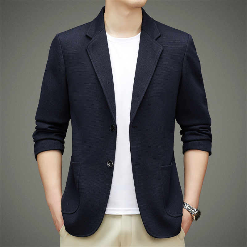 Autumn suit for leisure