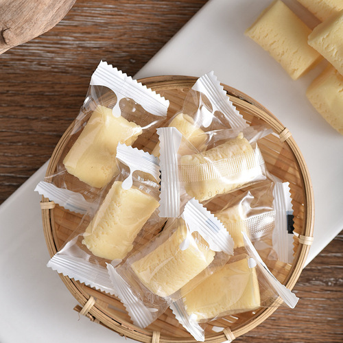 Xinjiang Cheese Milk Pimples 10kg/box Original sucrose-free milk alcohol independent milk-containing snacks wholesale in bulk bags