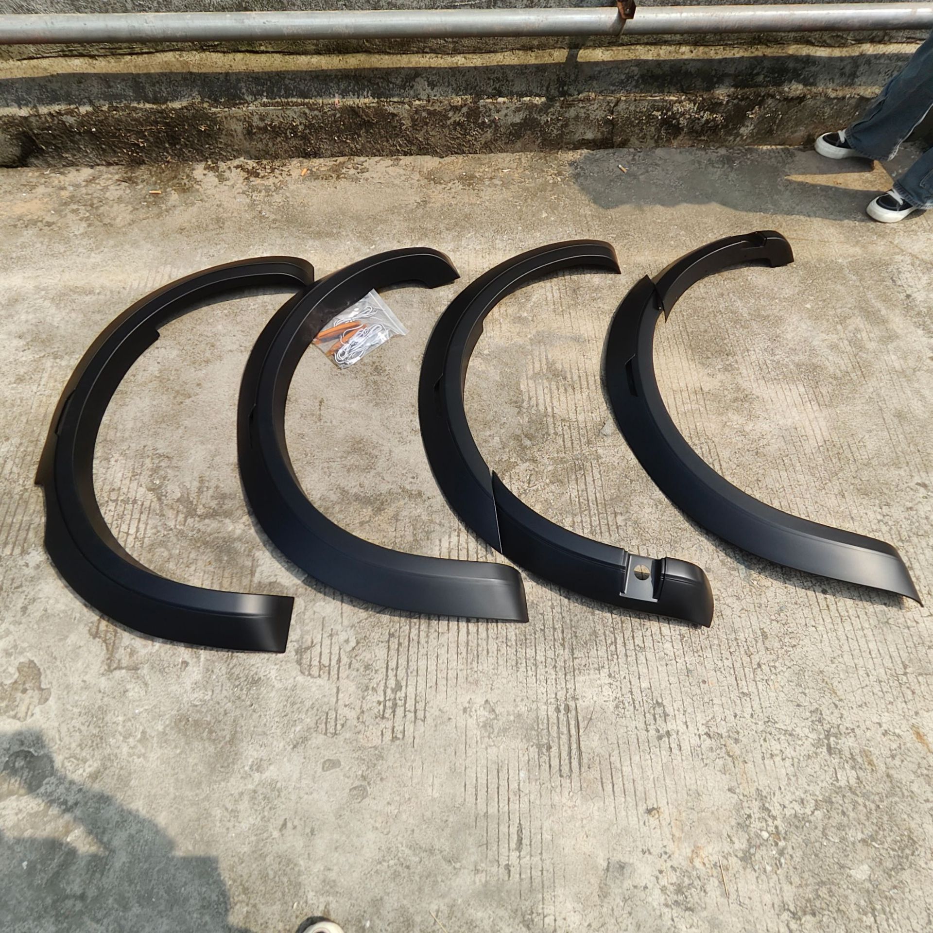 Suitable for 2018-2021 Ford Ranger T8, illuminated wheel arches, no-drill installation, widened fenders for pickup truck off-road modification