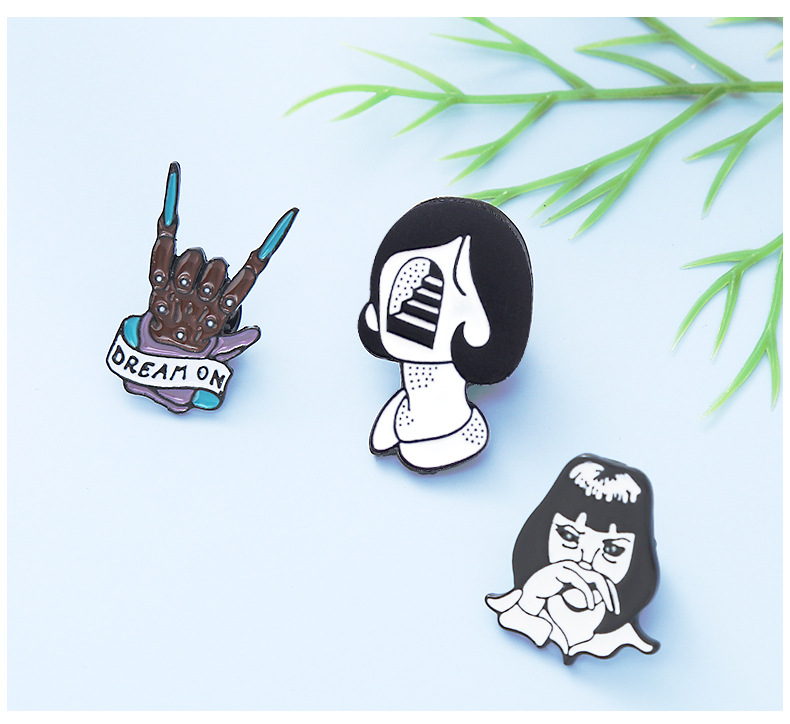 Daily Occasion Fashion Pin Cartoon Character Alloy Enamel Unisex Brooches