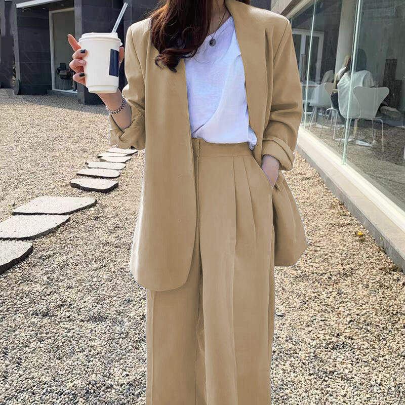 Ginger yellow single-piece suit