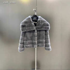 2025秋冬新款 优雅知性 高级百搭 经典大翻领设计濑兔毛皮草外套