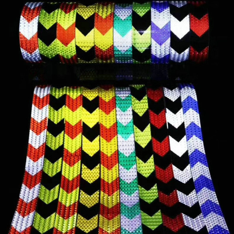 供应单向反光箭头标标识 高速反光箭头标 反光箭头导向标销售