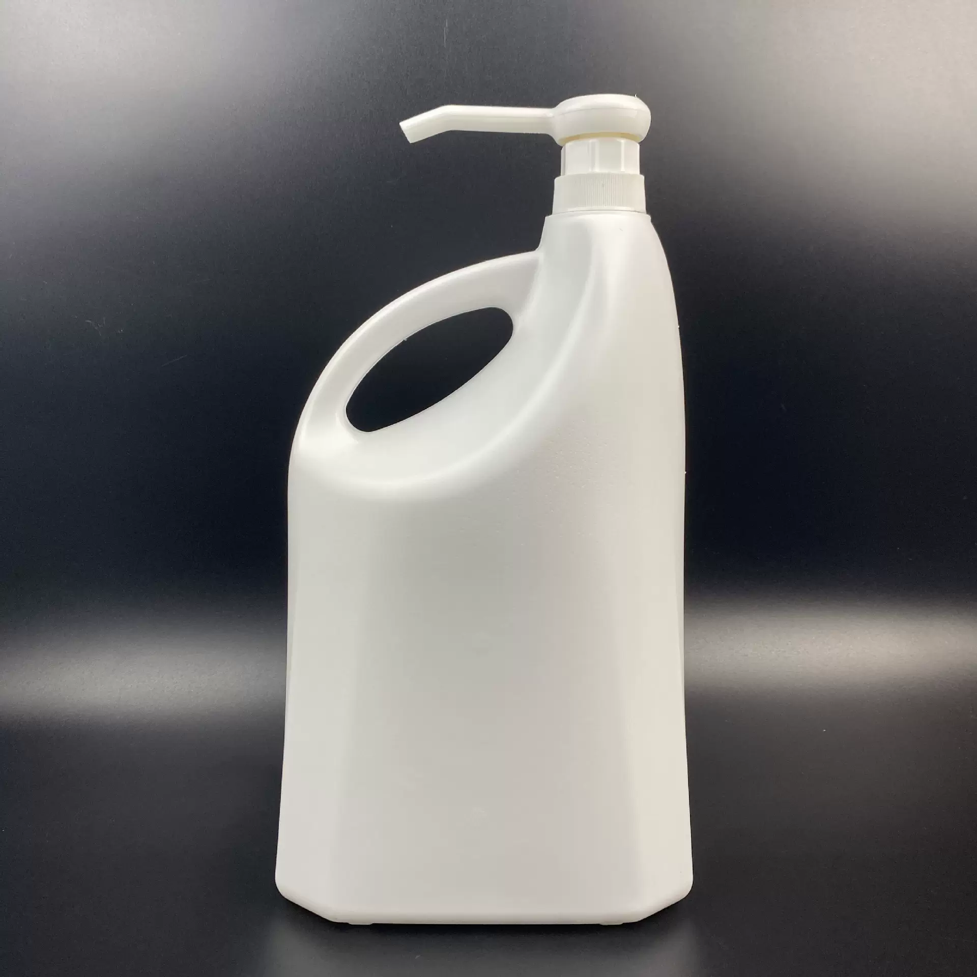 厂家供应 5L塑料桶 按压消毒洗手液桶 酒精消毒液桶化工桶