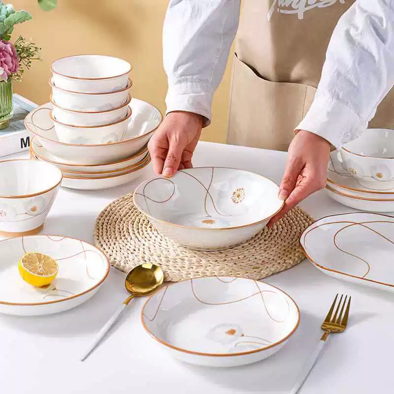 Set, ceramic tableware, Nordic style, simple and elegant design