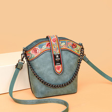�μ���͹��Ї��L�̽�ܛƤ���eб��������L���eͨ���|�а���Ů