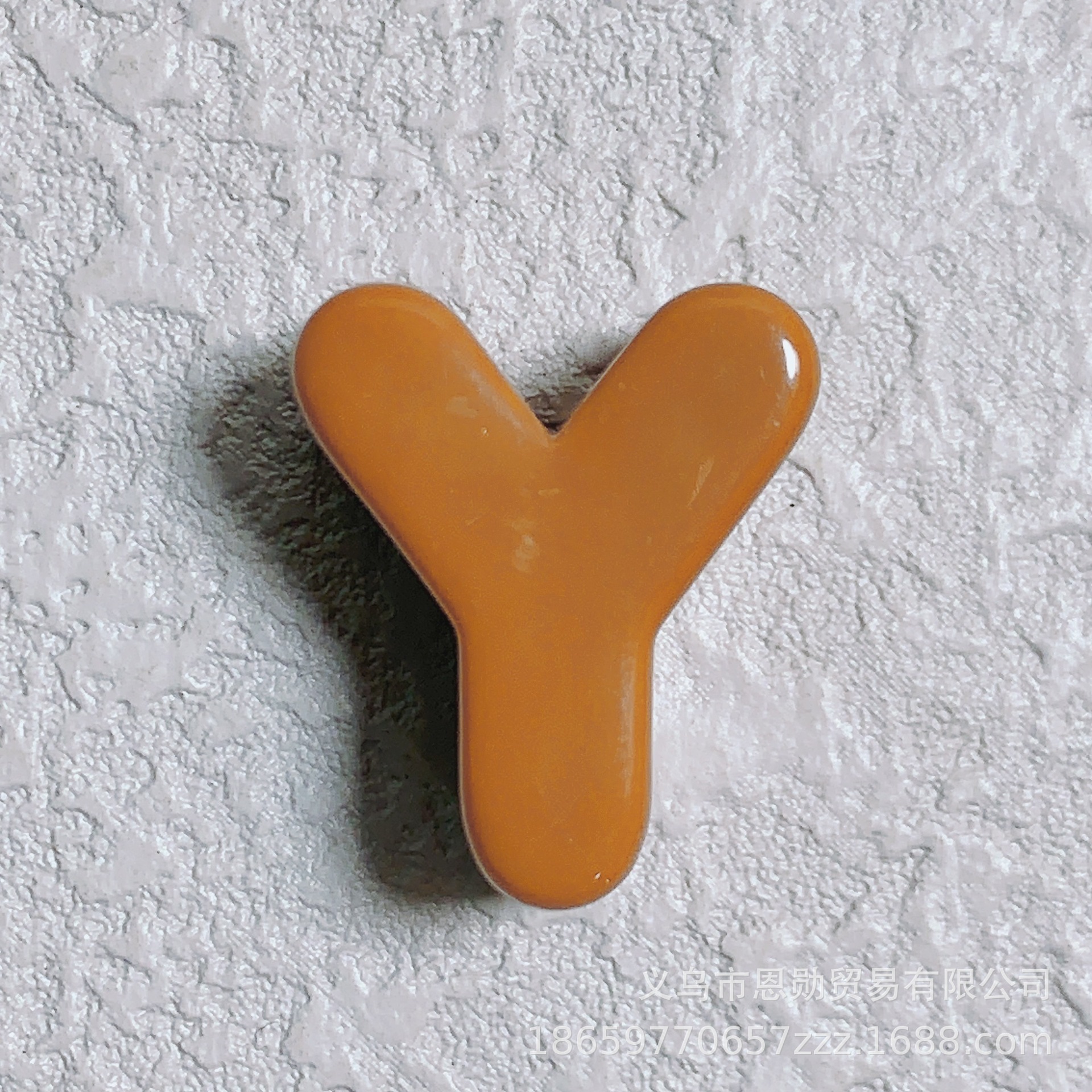 Y (brown)