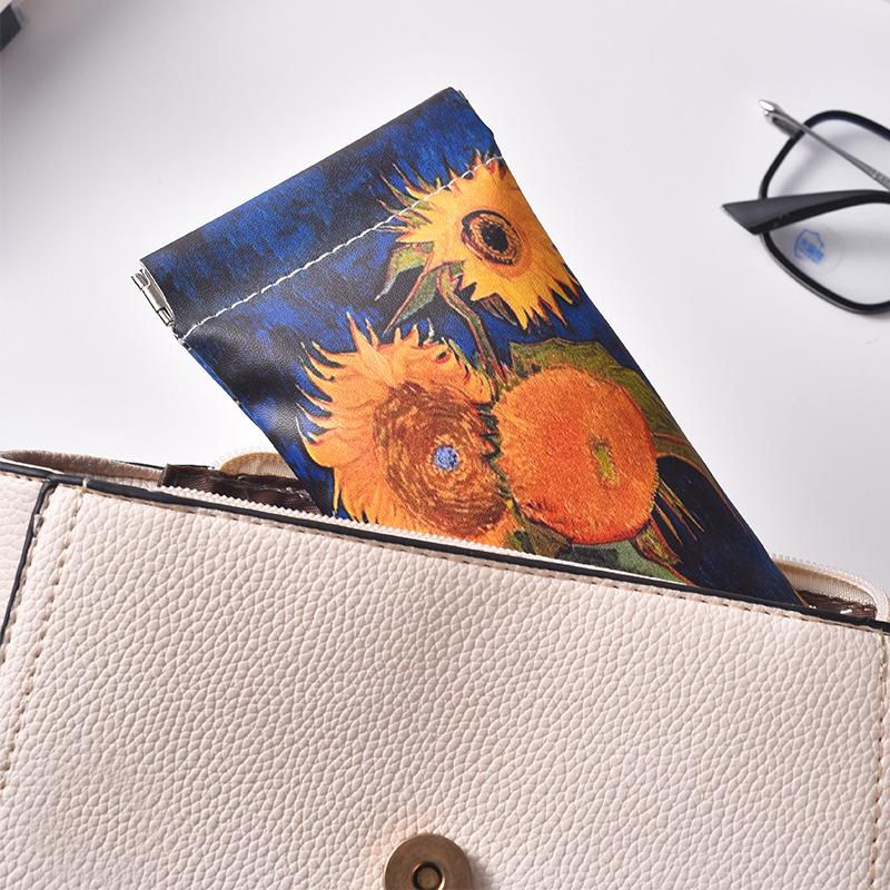 World Famous Painting Shrapnel Glasses Bag, Retro Art Sunglasses Storage Bag, Portable Self-Closing Glasses Cloth Bag Wholesale World Famous Painting Shrapnel Glasses Bag, Retro Art Sunglasses Storage Bag, Portable Self-Closing Glasses Cloth Bag Wholesale