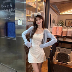 温柔风套装女蓝色开衫短外套春夏季小熊印花吊带连衣裙长裙两件套