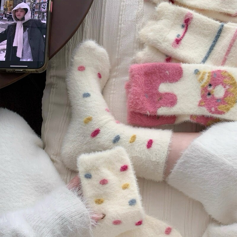 Colorful Polka Dot Plush Socks for Women, Autumn and Winter Mid-Calf Socks, Cute Mink Velvet Sleep Socks, Thickeneded Warm Cotton Socks Colorful Polka Dot Plush Socks for Women, Autumn and Winter Mid-Calf Socks, Cute Mink Velvet Sleep Socks, Thickeneded Warm Cotton Socks