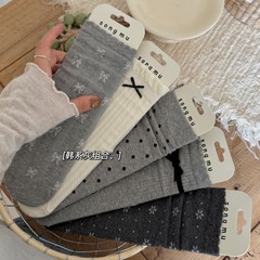 秋冬设计师款燕麦色小复古碎花蝴蝶结堆堆袜子无骨女袜子songmu‘