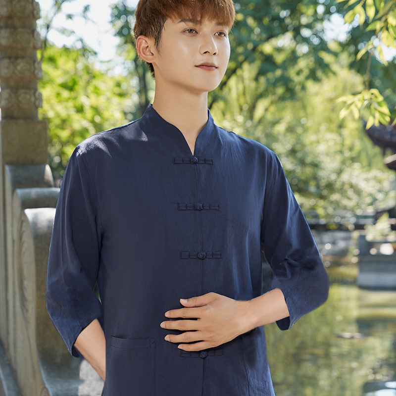 Темно-синий мужской костюм с рукавом три четверти