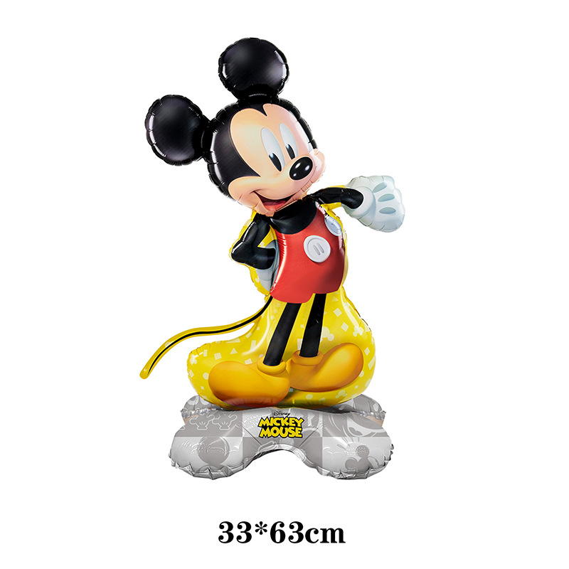 Mickey de pie