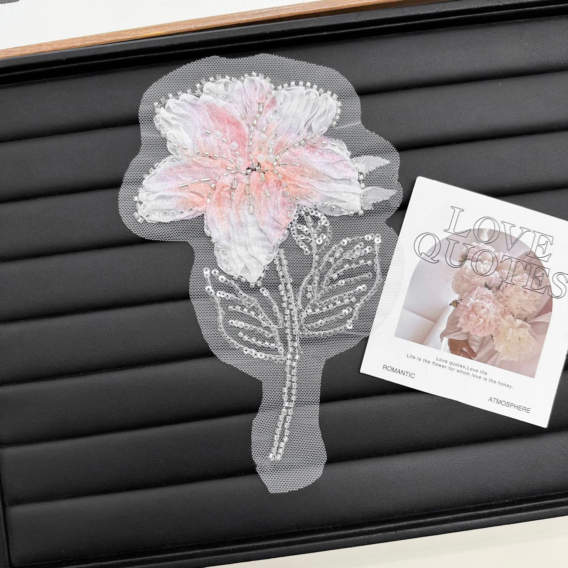 Inventario estereoscópico colorido gradiente floral bordado pegatinas de clavos manuales esquinillas de malla floral vestido decoración de tocado image 5