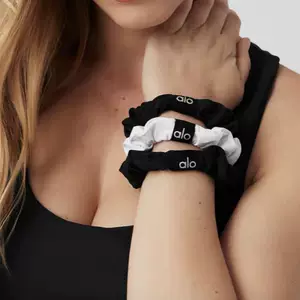 【Real shot】alo's new solid color high-elasticity scrunchie, elegant and sophisticated, simple and versatile ponytail hair tie