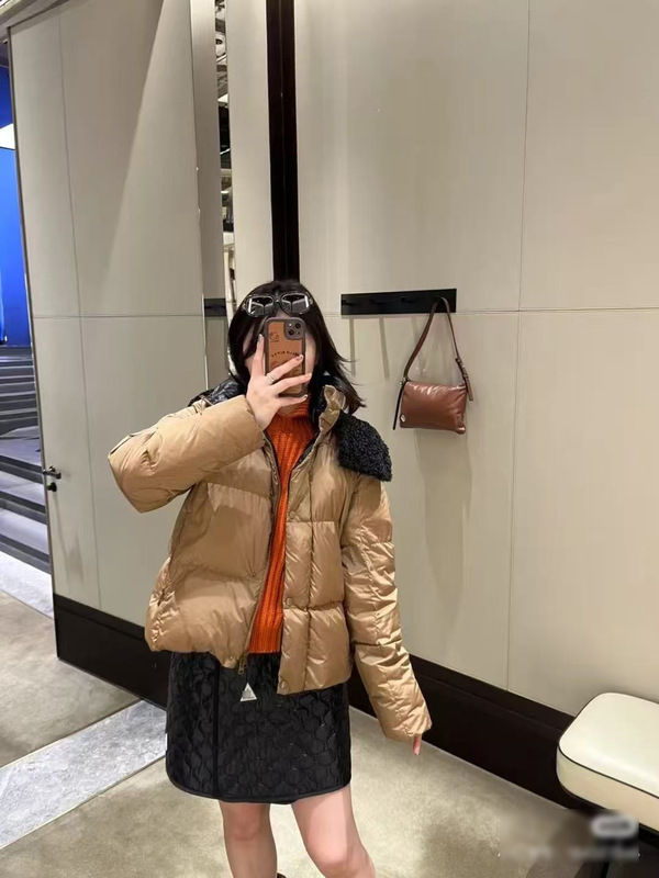 南油女装2025年秋冬Mon*新款90白鹅绒外套羊羔毛连帽蒙口羽绒服女|undefined