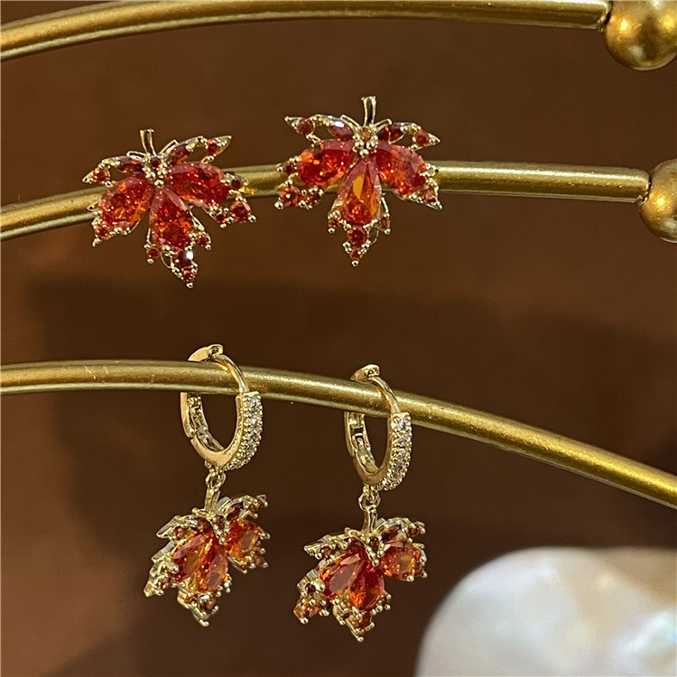 Fashion Leaf Copper Inlay Zircon Earrings 1 Piece
