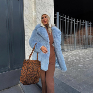�羳���L������Ů��Ƥ���ﶬ���r�оW�t��������ܛëë�h��Ƥ��