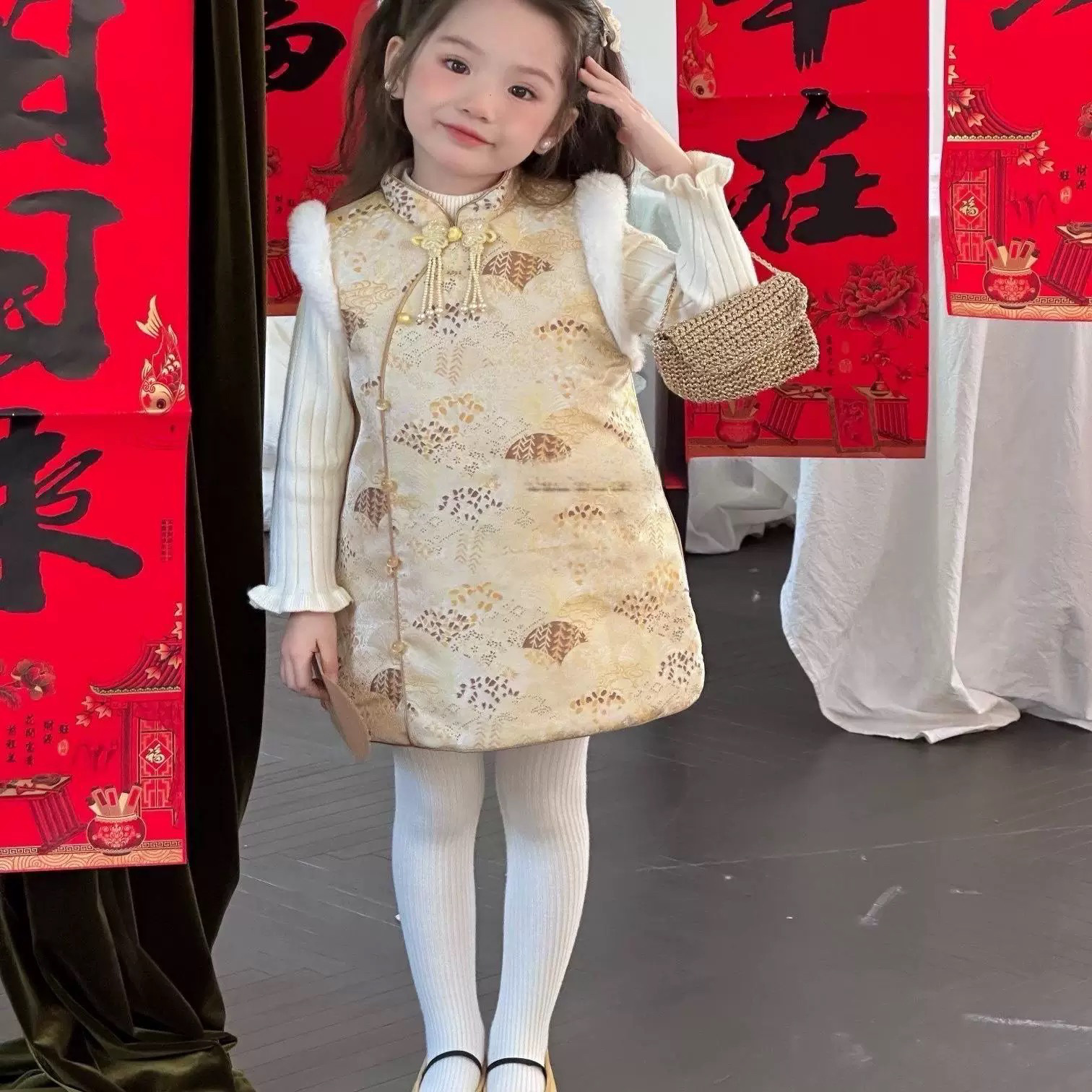 [Ropa para niños Le En] Invierno nuevo estilo saludo de Año Nuevo 2024 Falda cheongsam de bebé de niña coreana Falda chaleco bordado más terciopelo