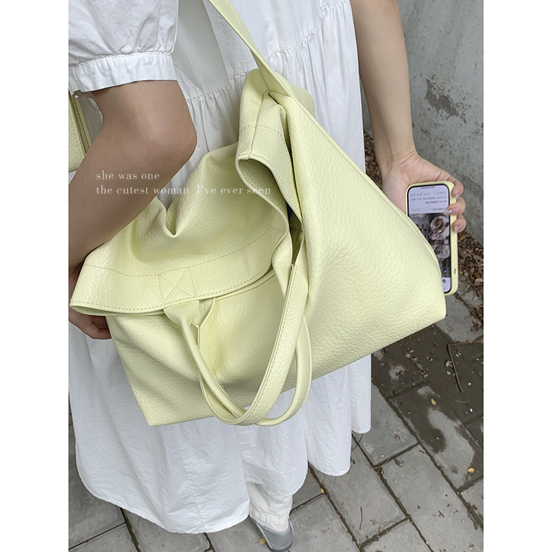 Korean Satchel Large-Capacity Bag Women's 2025 New Trendy Fashion Tote Bag Casual Crossbody Bag Armpit Bag