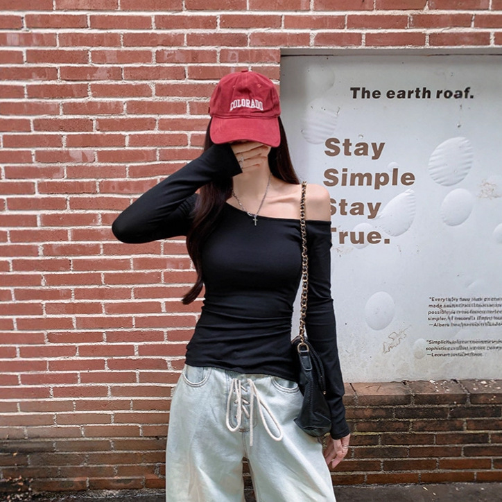 2025 Autumn Hot Girl Sexy Slanted Shoulder Long Sleeve Top Women's Slanted Neck Off-Shoulder Slim T-Shirt Women's Waist Slimming Thin T-Shirt 2025 Autumn Hot Girl Sexy Slanted Shoulder Long Sleeve Top Women's Slanted Neck Off-Shoulder Slim T-Shirt Women's Waist Slimming Thin T-Shirt