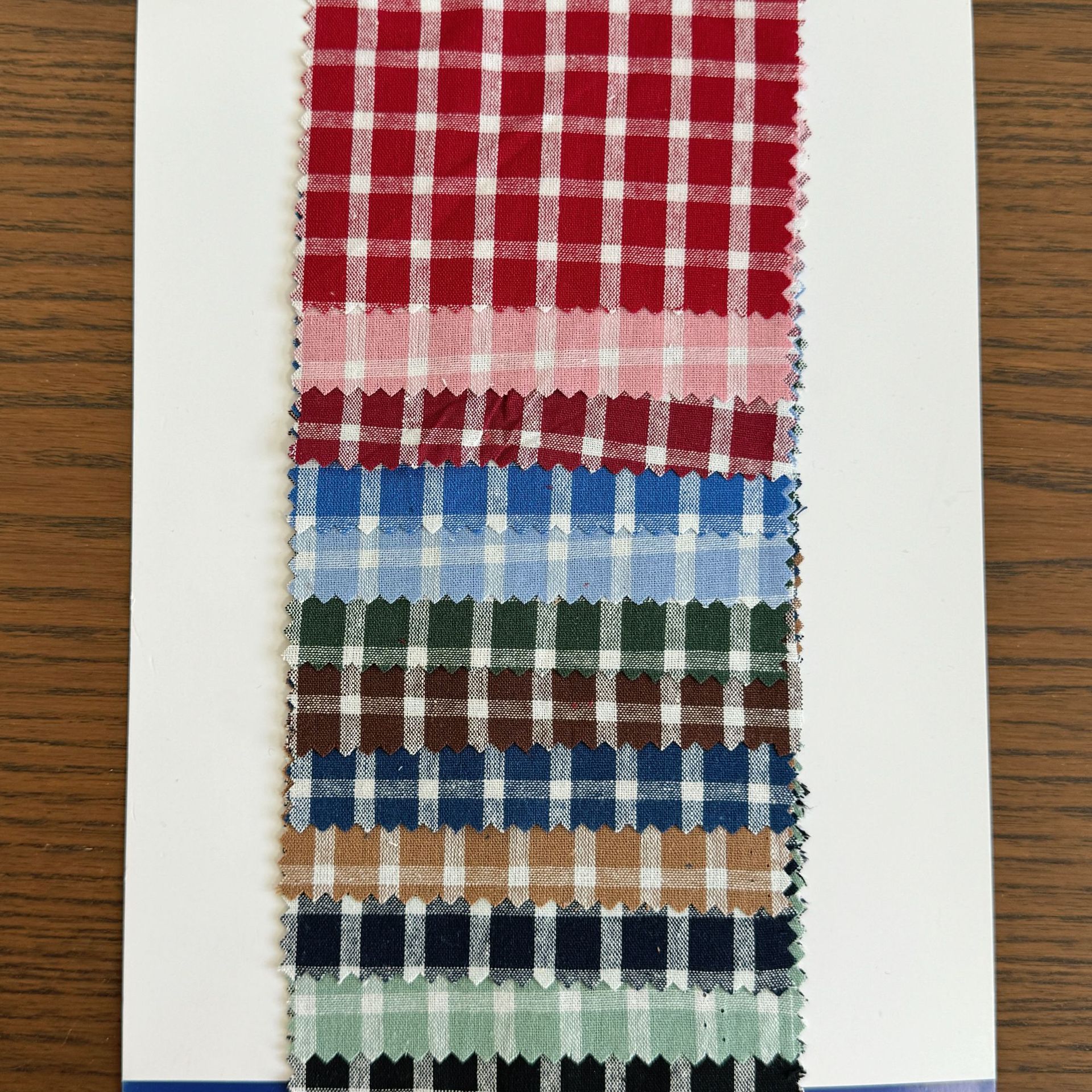 厂家直发 春夏时装衬衫里布 现货供应清新草绿色服装布料面料批发