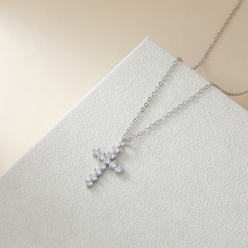 925 sterling silver cross necklace 2023 new popular female niche design clavicle chain light luxury high-end jewelry
