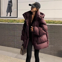 2025年冬季新款轻奢白绒服女中长款小个子时尚加厚宽松面包服外套