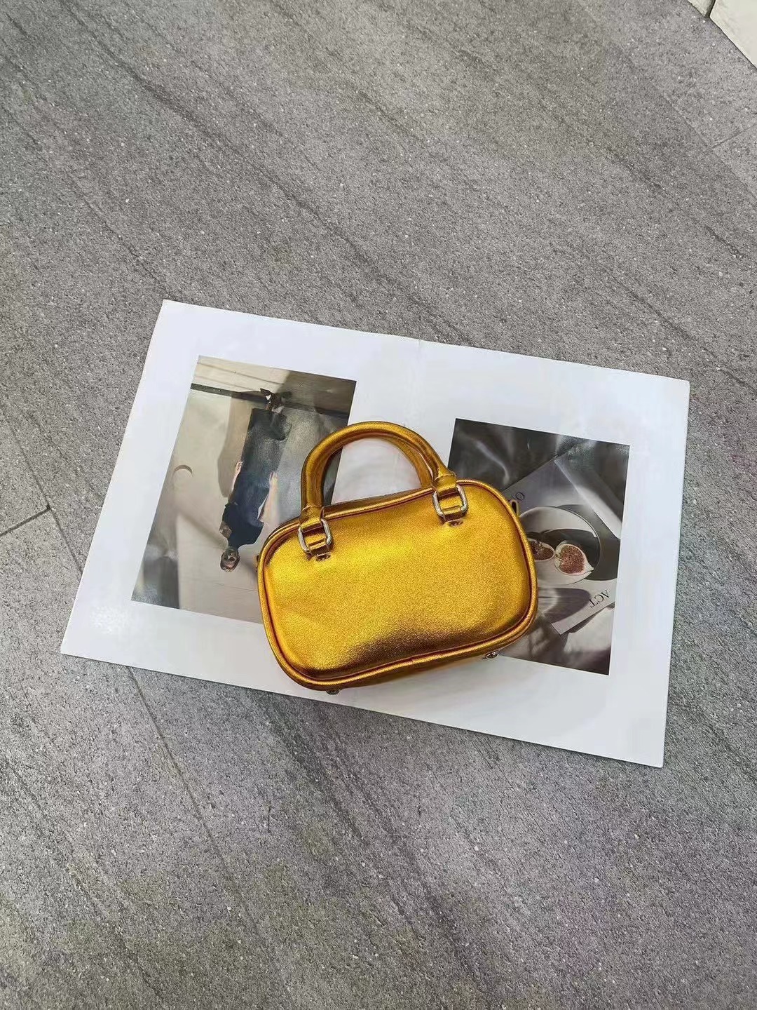 2024 Vår/Sommer Ny, fasjonabel, allsidig, gull- og sølvfarget liten, firkantet crossover-veske med mobiltelefon, trend for dame_voghion.com