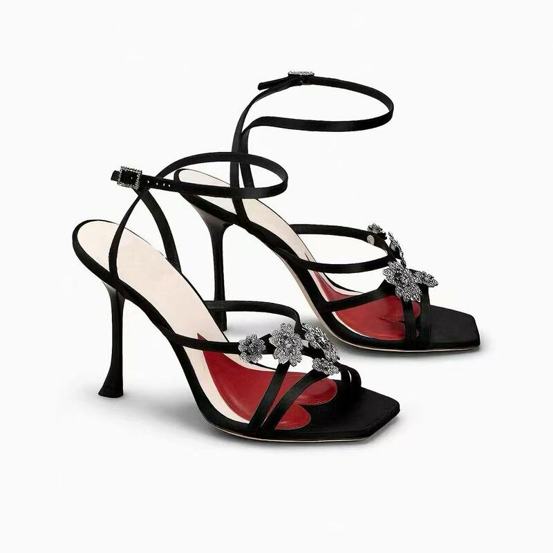 2025RV New Women's Shoes Black Bright Small Diamond Flower Wrap Buckle High Heeled Square Heeled Thin Heeled European and American Fashion Sandals