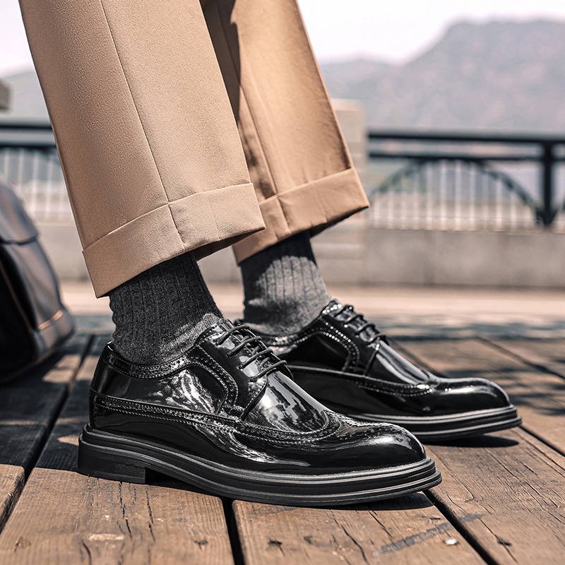 Men's Leather Brogue Shoes Pointed-toe British Style Formal_voghion.com