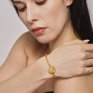 ���÷�ʽ�͹��OӋ�оջ�ˮؐ����ܛ�����C���18K���_���֭hŮ