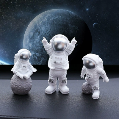 Car Ornaments Astronaut Car Center Console Accessories Car Interior Interior Interior Decoration Supplies Roof Dashboard (Car ornaments) - silver-astronaut-3-piece-set