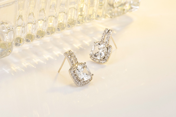 Fashion Geometric Copper Ear Studs Inlay Zircon Copper Earrings 1 Pair