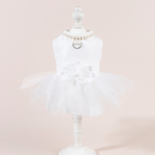 Source manufacturers dog cat clothing puffy veil skirt chest back high-end dress skirt wedding dress wholesale cross-border