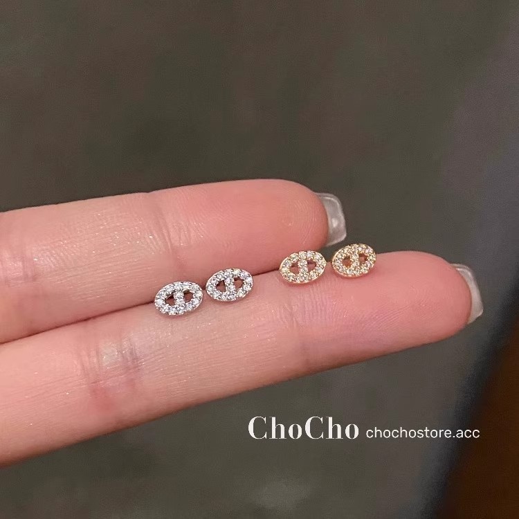 小巧精致猪鼻子耳钉小众设计感高级百搭耳环女