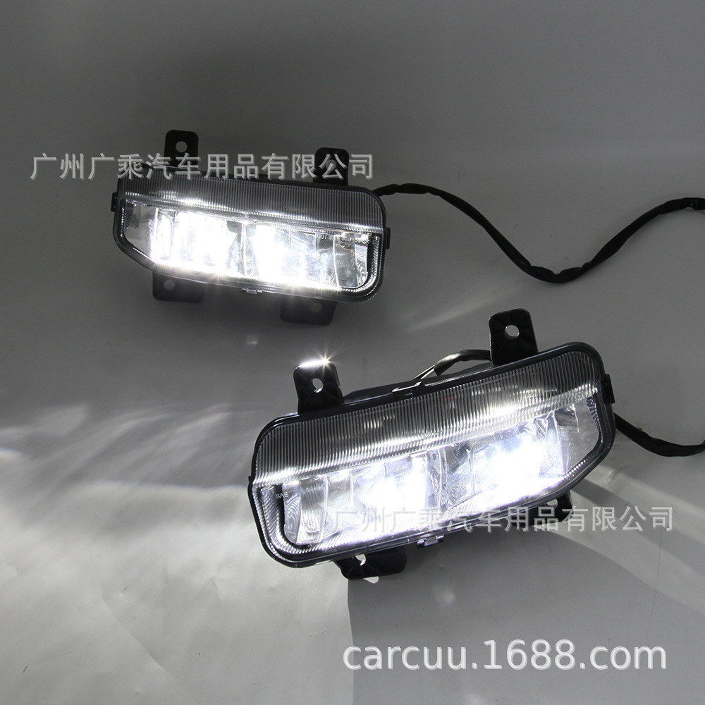 Aplicable a la luz diurna Dodge RAM 2500 series 2019-2020 [Asamblea · Luz blanca]