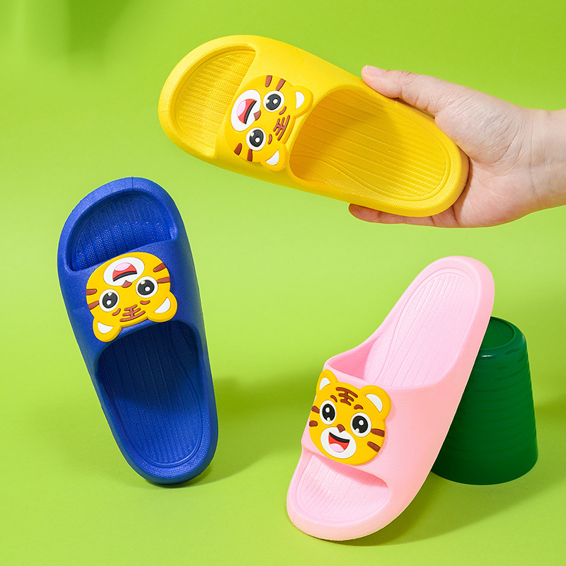 Children's slippers summer Indoor Boys and Girls soft bottom cartoon cute baby bathroom bath slippers wholesale