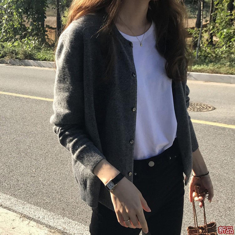 Korean Style Gentle and Elegant Knitted Cardigan 2026 Early Spring and Winter Gray Top Lazy Chic Sweater Women's Short Coat