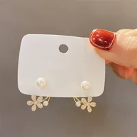 S925 серебряная игла корейская жемчужная бриллиантовая цветка нишевые темпераментная личность дикий дизайн высокого уровня серьги серьги