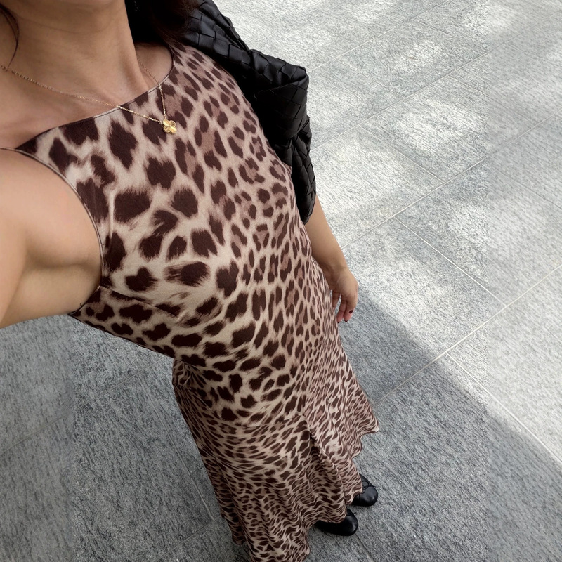 Pengban Re 2026 Summer New Style Heavyweight Mulberry Silk Leopard Print Boat Neck Sleeveless Silk Bias-Cut Mid-Length Dress Pengban Re 2026 Summer New Style Heavyweight Mulberry Silk Leopard Print Boat Neck Sleeveless Silk Bias-Cut Mid-Length Dress