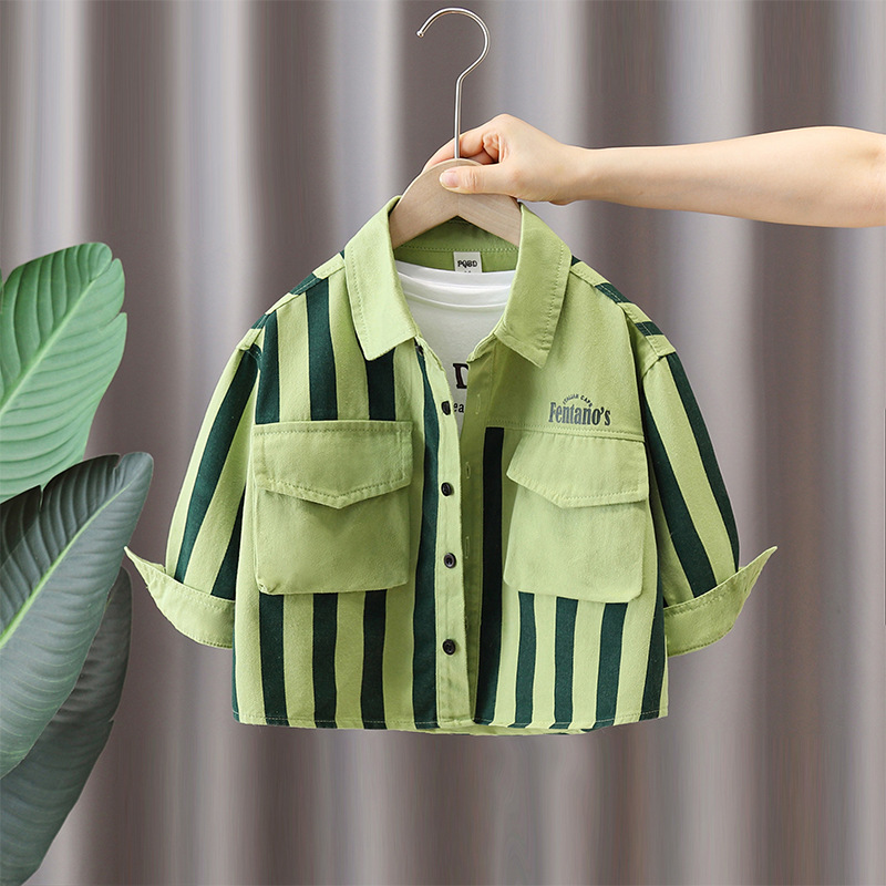 5904 Chaqueta de camisa para niños 2025 nuevo estilo cool guapo chico blusa de rayas de otoño para niños chaqueta de primavera y otoño marea