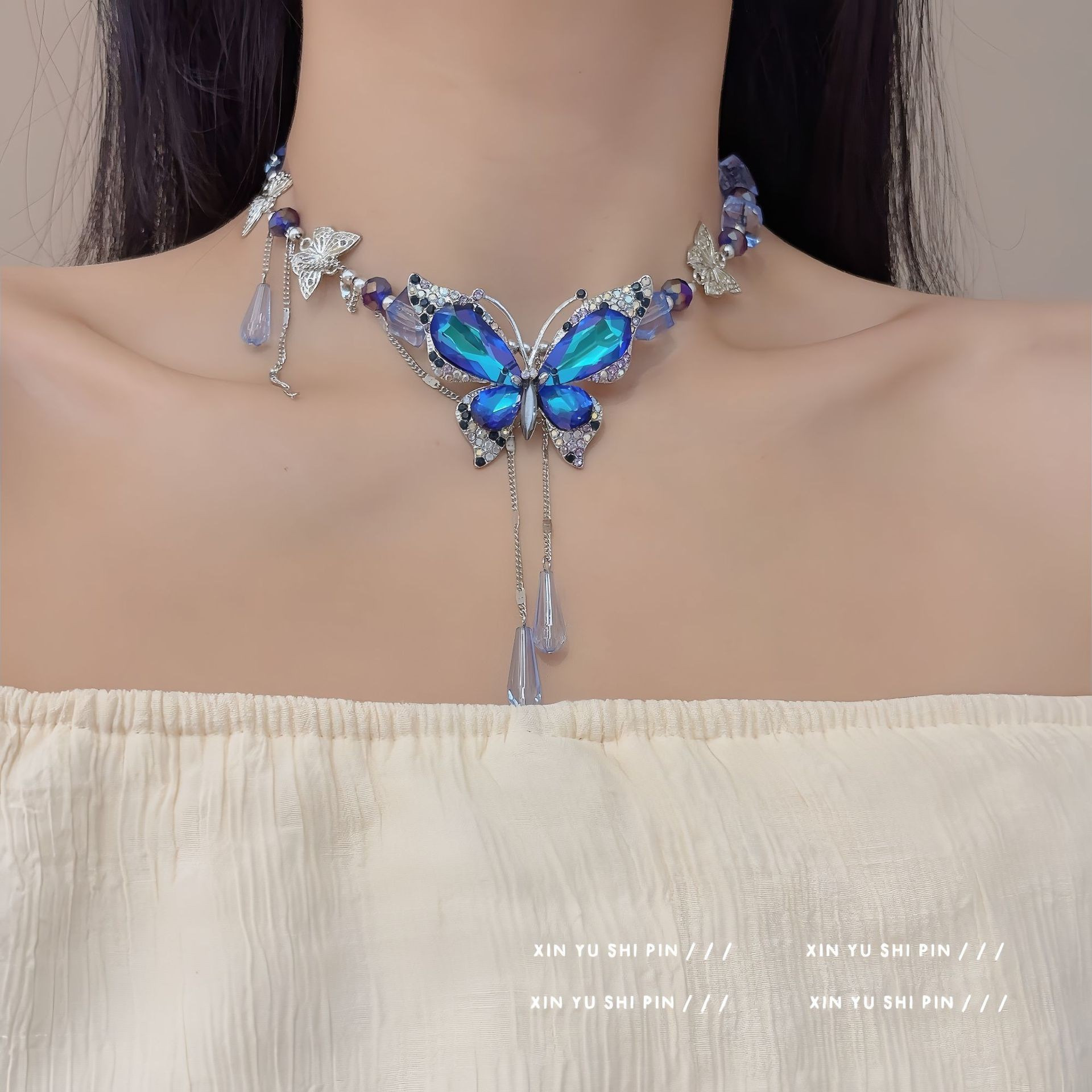 XL1735 블루 나비 태슬 목걸이