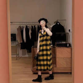 韩国东大门向日葵同款outfit女士v领格子羊毛连衣裙