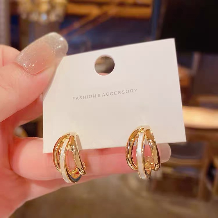 Sophisticated small organic elegant earrings