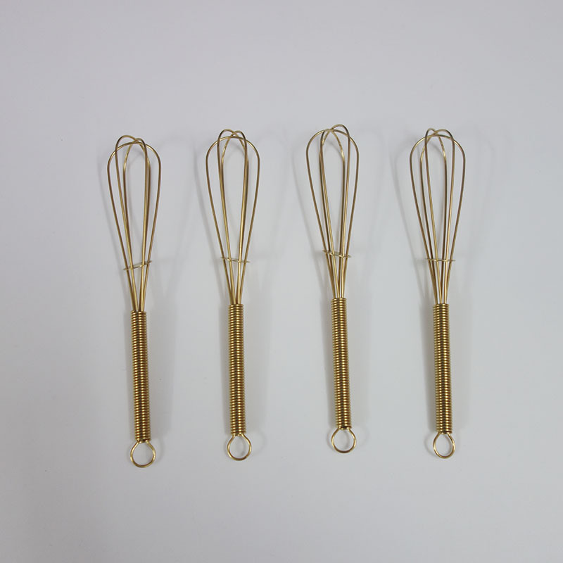 Stainless Steel Manual Egg Beater With Titanium Coating Durable_voghion.com