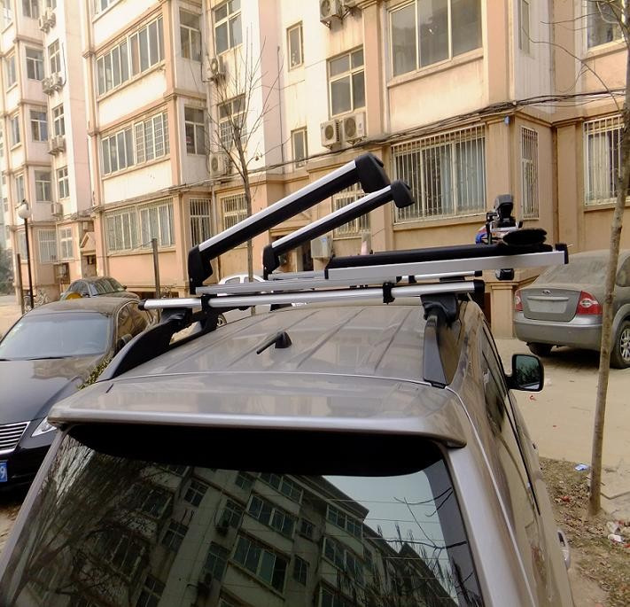 Tuoye Car Roof Ski Rack Suv Car Snowboard Rack Sedan Winter Snowboard and Snowshoe Fixed Luggage Rack