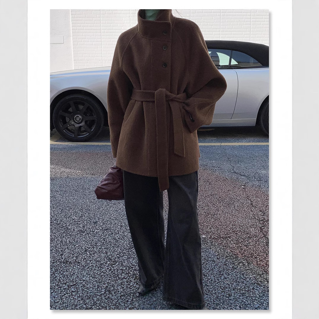 이제 고급 디자이너 Collar Maillard 짧은 양면 손으로 꿰매는 양모 코트 여성용 재킷