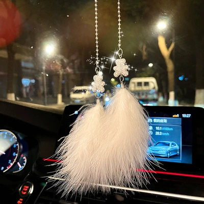 Car hanging feather rearview mirror car interior - bear-pendant-white-feather