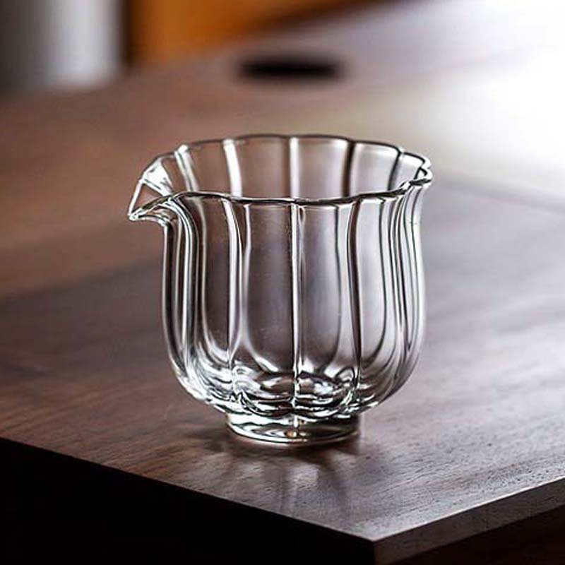 Glass Fair Cup Small Tea Divider Japanese Zen Lotus Cup High Borosilicate Heat-resistant Uniform Cup Large Teapot